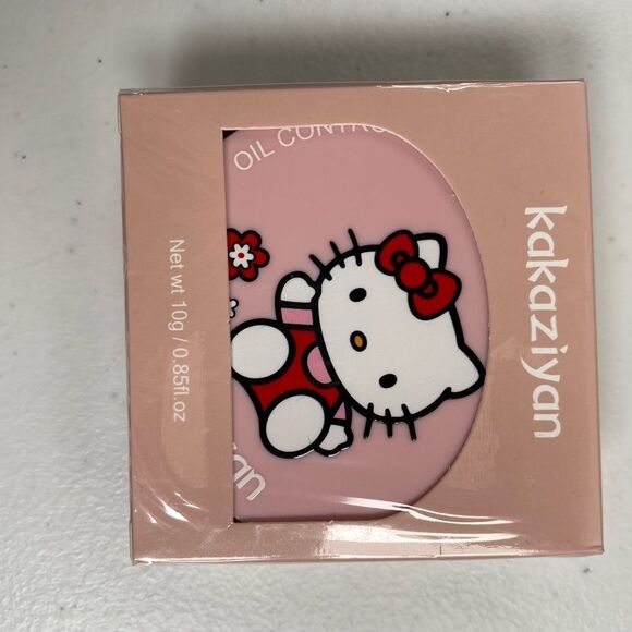NWT NIB Mocallure Hello Kitty Loose Setting Powder Compact and Setting Spray Set - Picture 2 of 4